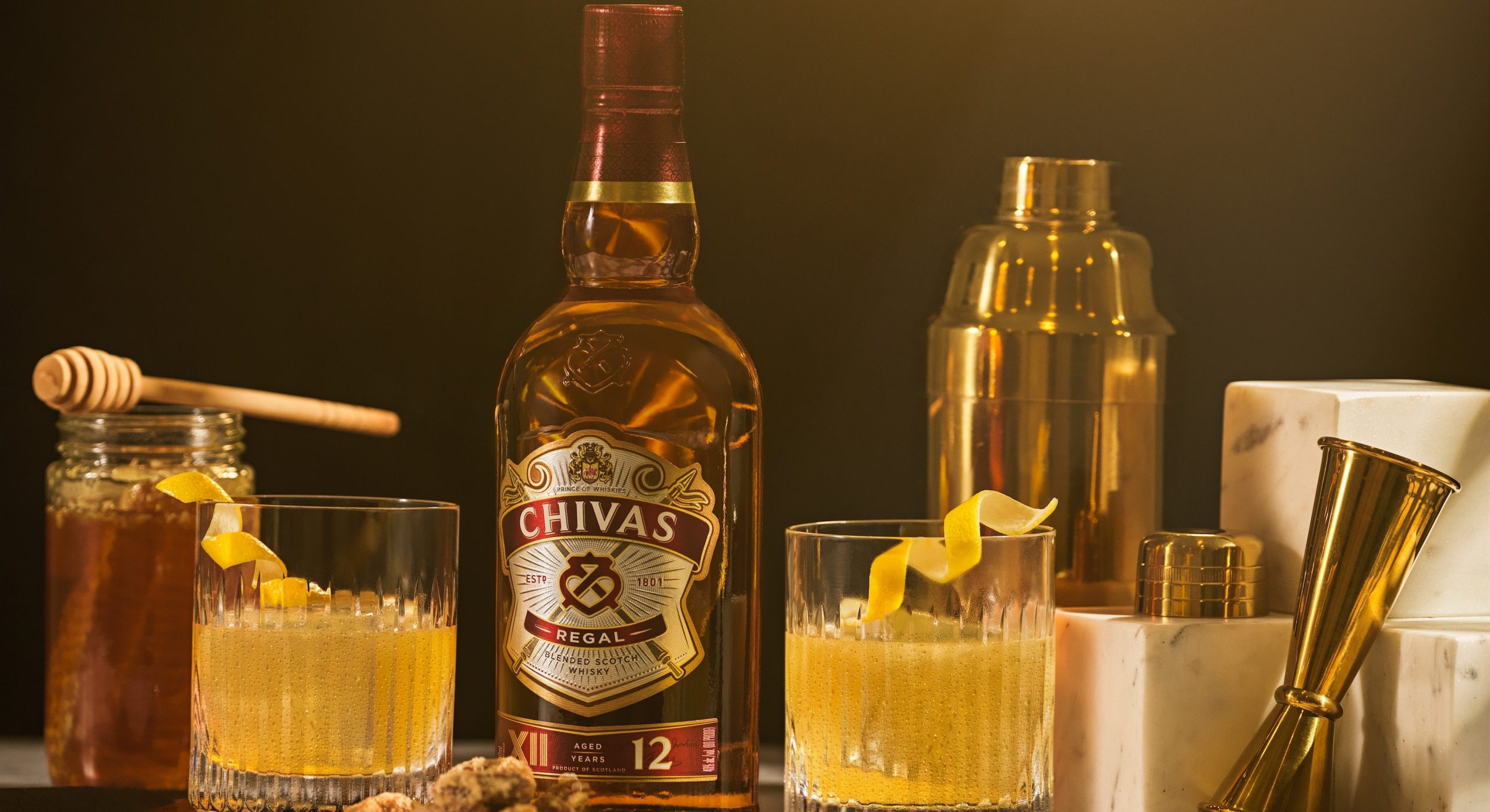 Chivas Regal Whisky Cocktail Honey Citrus Gold Rush